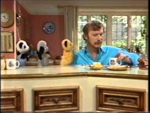 The Sooty Show - Arguing