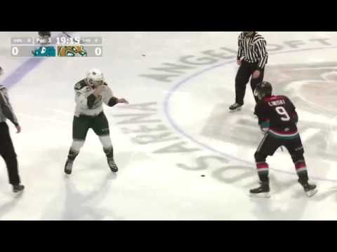 Mark Liwiski vs Dawson Butt