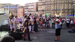 Marseille Vieux-Port Street Band