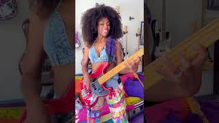 One of the FUNKIEST BASS LINES OF ALL TIME!