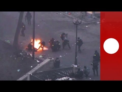 Unseen footage: Snipers fire at Maidan protesters during Kiev riots
