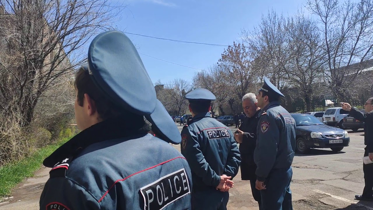 Չարենցավանում շենք է այրվում (տեսանյութ)