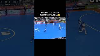 Download lagu kok malah lari? #shorts #storywa #futsal #futsalindonesia #lnfs #futsaltaktik #futsaltrik mp3 Download lagu kok malah lari? #shorts #storywa #futsal #futsalindonesia #lnfs #futsaltaktik #futsaltrik mp3