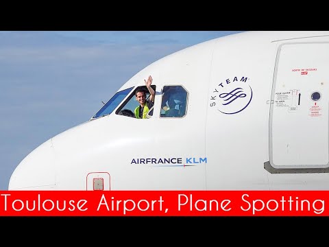 Compilação de localização de aviões no aeroporto de Toulouse Blagnac, setembro de 2022