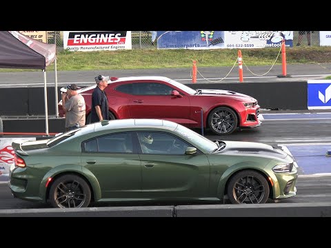 ZL1 Camaro vs Widebody Hellcat Charger - drag racing