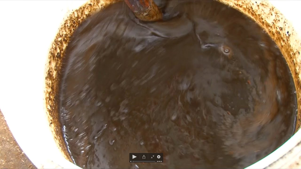 Elaboración de Insumos Agroecológicos, Serie 6: Humus líquido