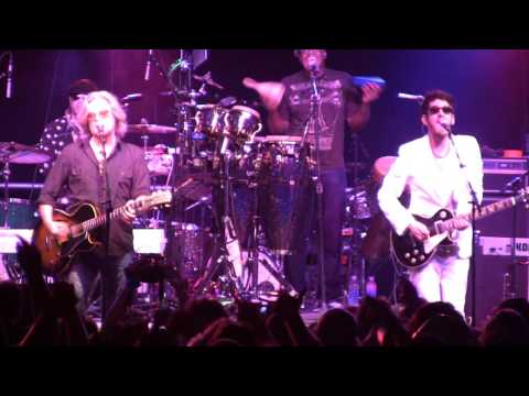 Daryl Hall & Chromeo - Bonnaroo 2010 Full Show