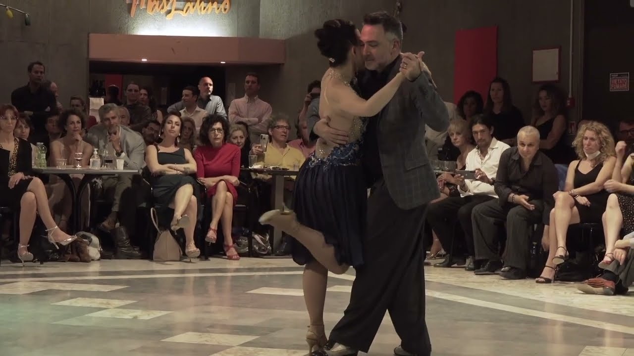 ALEJANDRO LARENAS Y MARISOL MORALES | Firenze, 2022 1/5 Sosiego en la noche