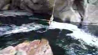 preview picture of video 'Christy on rope swing into the Hudson River'