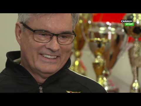 Escola Varsovia | Reportaż | Ekstraklasa po godzinach