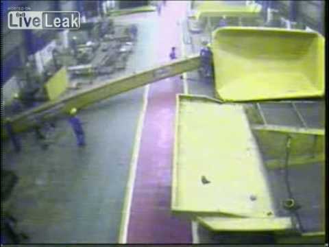 mdr travail sécurité humour Manutention de charge Manutention de Charge Pont roulant Usine