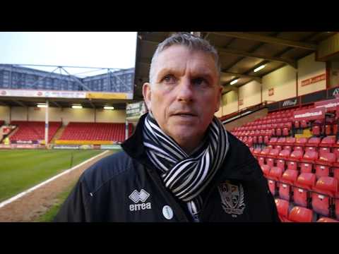 John Askey praises brilliant away support