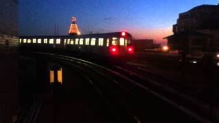 preview picture of video 'Manhattan-Bound R160 Q Train Leaves Coney Island Just as R160 F Train Pulls In'
