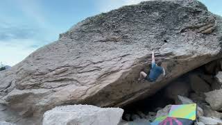 Video thumbnail of Kasyapa’s Smile, V10. Sawtooth Range