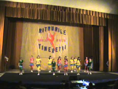 formatia de aerobic-dance a comunei Coroiesti, jud.Vaslui