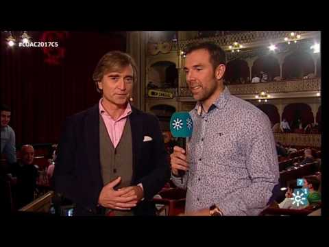 El futbolista Carlos Marchena se pasa por el Falla