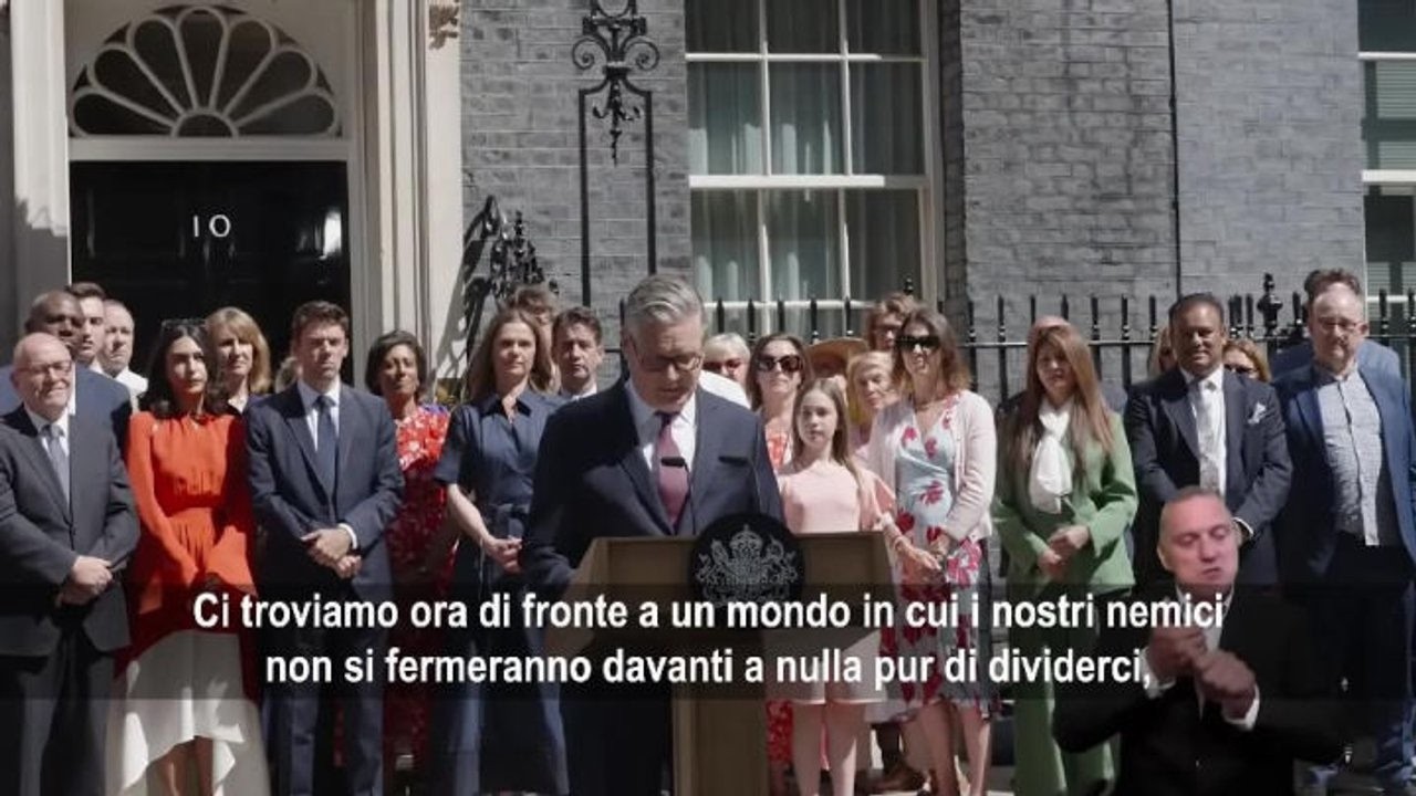 Starmer: Restiamo incrollabili al fianco di Kiev, nemici vogliono dividerci