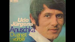 Anuschka Music Video