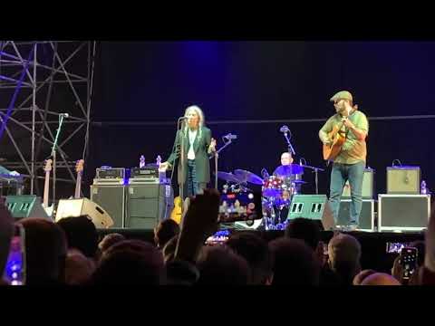 Patti Smith - One Too many mornings (Bob Dylan cover) - Live in Gorizia Italy