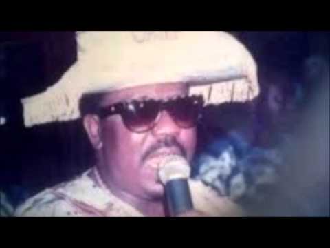 SIKIRU AYINDE BARRISTER IN AN OLD SCHOOL LIVE.... CLUB 82 (ADEBAYO SUCCESS)