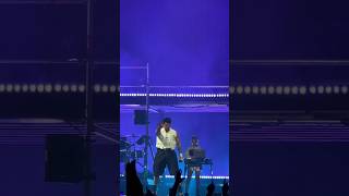 Download lagu Sebastián Yatra - Traicionera 'Entre Tanta Gente Summer Tour' Bilbao 🇪🇸 mp3