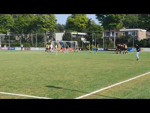 JO19-1 wint na penalties van Forum JO19-1