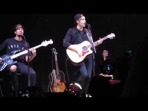 5 Seconds Of Summer - Don't Stop - Radio City Christmas Live 2014