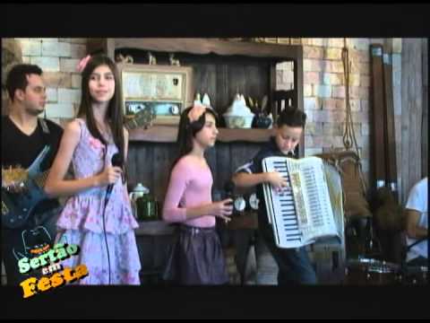 Lorena e Rafaela - Distante do Meu Bem (Programa Sertão em Festa 34/2014)