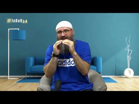 Prilikom spuštanja na sedždu, da li spuštano prvo koljena ili ruke ?