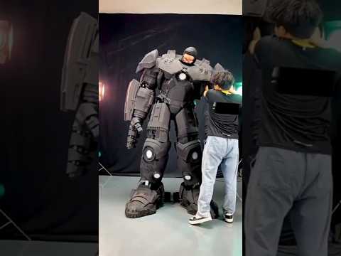 How To Put On Ironman HulkBuster Armor Costume