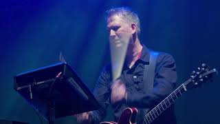 New Order - The Perfect Kiss (Live at Alexandra Palace)