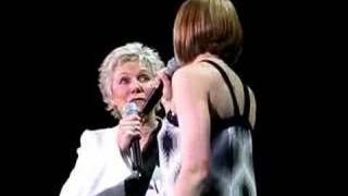 Anne Murray Halifax Concert 2008 mini clip,duet with daughte