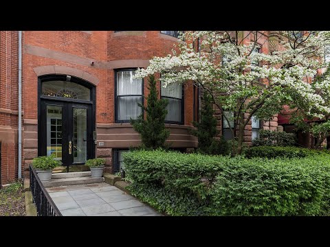 Beacon Street Brownstone in Back Bay, Boston!