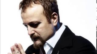 Harun Kolçak - Deli Et Beni (soft rock)