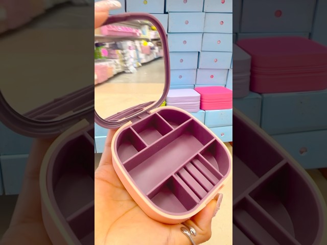 Vídeo relacionado con FIDWALL Joyero Viaje, Joyero con Monograma, Joyero Pequeño, Pequeño Joyero de Viaje con Espejo, Regalo de Cumpleaños para Mujer, BáSico de Viaje, Ideal para El Cumpleaños de la Madre(L)
