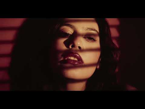 Denisa Avram - Spune-mi