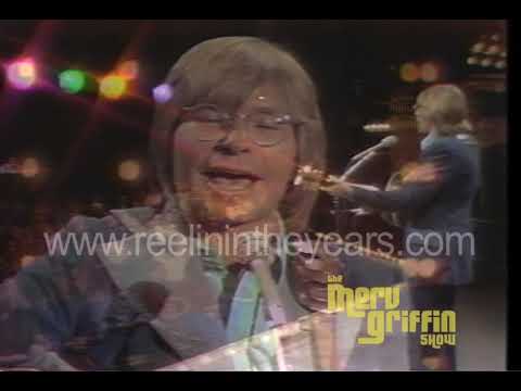 John Denver • "Leaving On A Jet Plane"/interview • 1976 [Reelin' In The Years Archive]