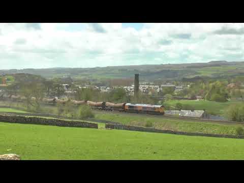 Freight,2 Class 66s perfect timing at ( SETTLE North Yorks)2/5 18