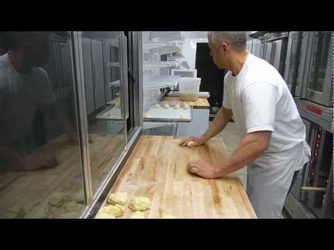 download lagu mp3 mp4 Long Potato Rolls, download lagu Long Potato Rolls gratis, unduh video klip Long Potato Rolls