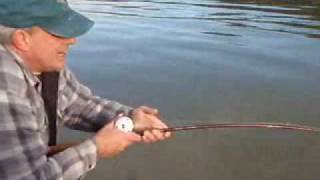 preview picture of video 'Jim's Chinook Salmon in Tillamook Bay, Oregon'