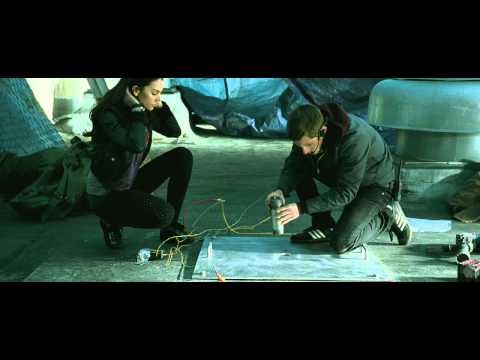Tráiler Al borde del abismo [BDRIP] 2012
