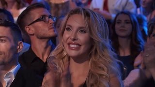 Olivia Newton-John's Lookalike Daughter Chloe Joins Mom on 'DWTS' Red Carpet