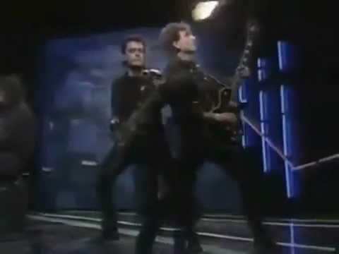 Kerber i Bora Čorba - Čovek od meda spot - Official Video