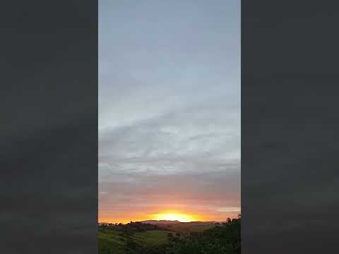 Pôr do sol no fim de tarde em Santo Antônio de Jesus-Bahia