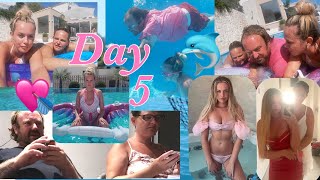 CROATIA DAY 5!!🍬 ~ Pool Day, Underwater Filming &amp; Family Games!😁💞