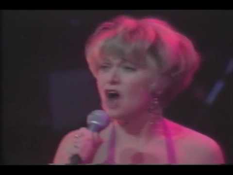 Elaine Paige - Love hurts