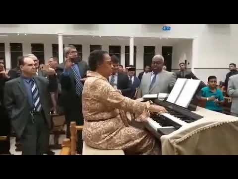 CCB Irmã Dalila examinadora de Ilha Solteira com o irmão Moisés regente de orques