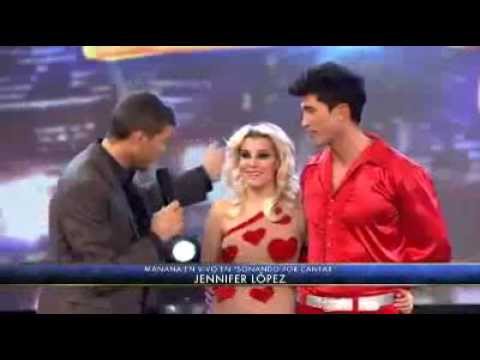 Mariana Nannis desfilando