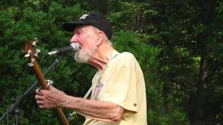 Pete Seeger - Take It From Dr. King.AVI