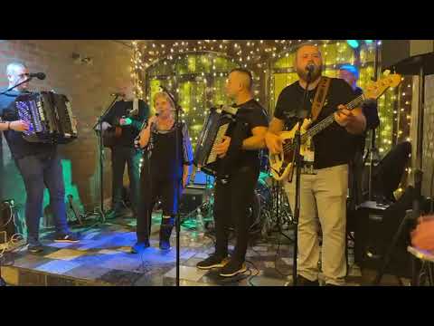 Aj berem grožđe / Josipa Škrtić & TS Velebit